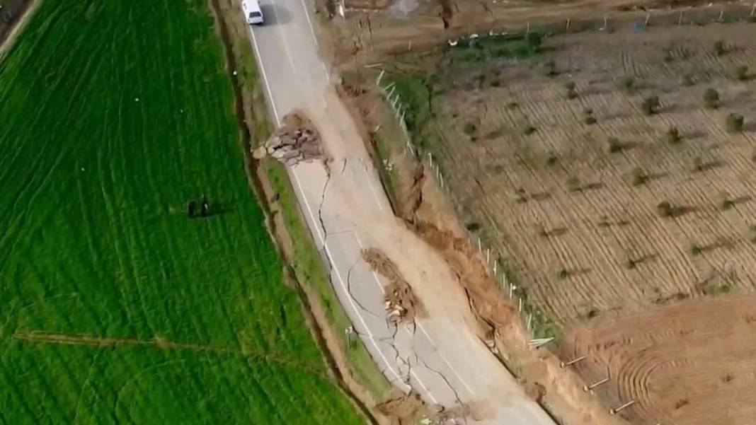 Kırılan fayın merkezi bulundu: Yıkımın başlangıcı Tevekkeli Köyü'nde 5